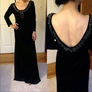 Velvet Evening Maxi Dress Closing Sale!✅